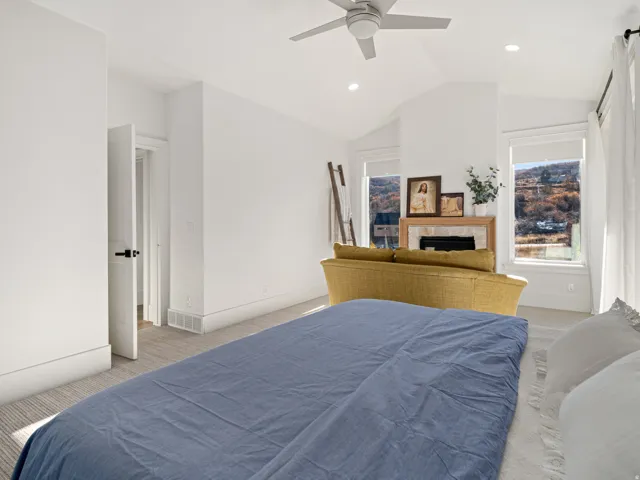 6188 E Hummingbird Pt, Huntsville, Utah 84317