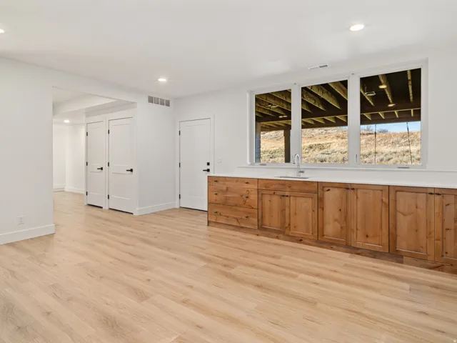 6188 E Hummingbird Pt, Huntsville, Utah 84317