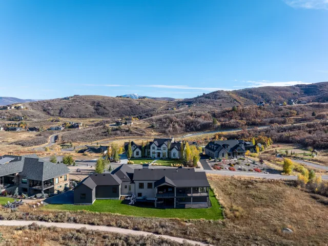 6188 E Hummingbird Pt, Huntsville, Utah 84317