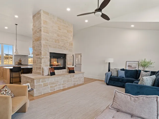 6188 E Hummingbird Pt, Huntsville, Utah 84317