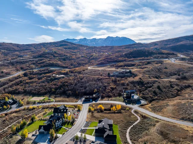 6188 E Hummingbird Pt, Huntsville, Utah 84317