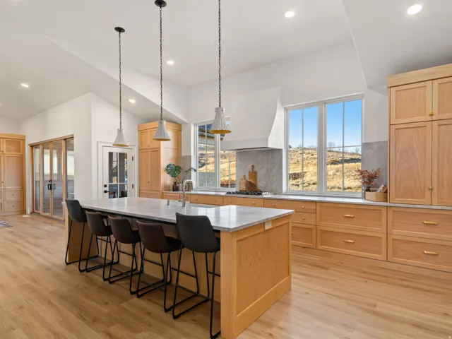 6188 E Hummingbird Pt, Huntsville, Utah 84317