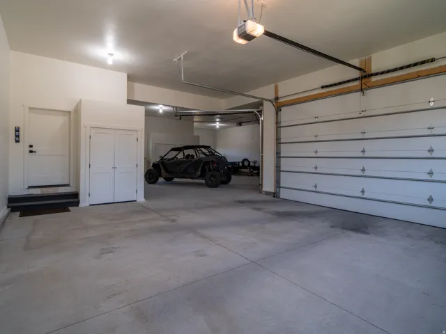 6188 E Hummingbird Pt, Huntsville, Utah 84317