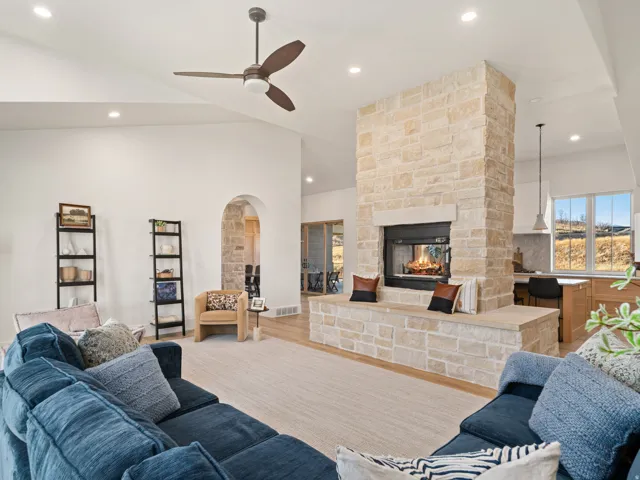 6188 E Hummingbird Pt, Huntsville, Utah 84317