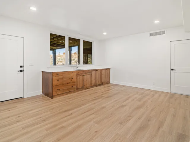 6188 E Hummingbird Pt, Huntsville, Utah 84317