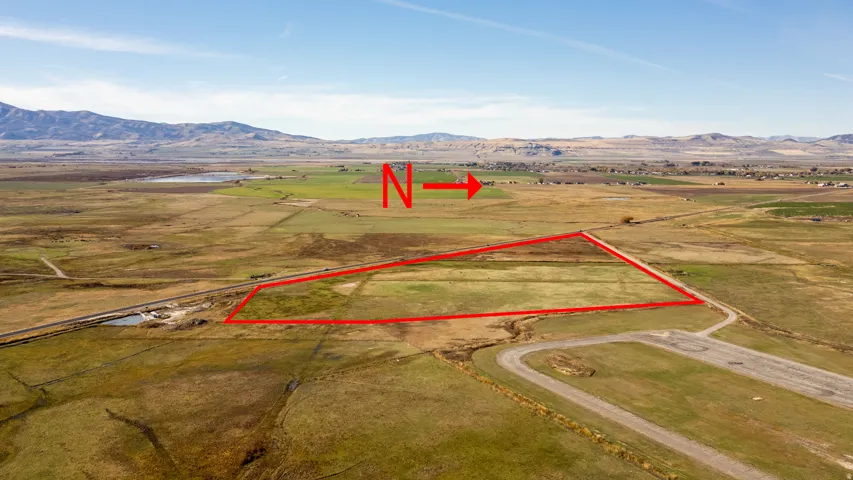 View of rural area featuring mountains and property boundaries highlighted