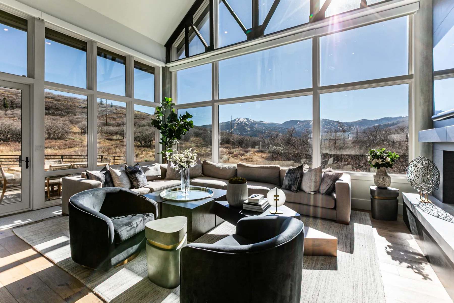 Sunroom with plenty of natural light and vaulted ceiling
