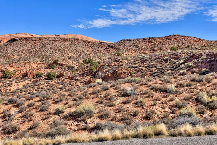 Mountain view with a desert landscape