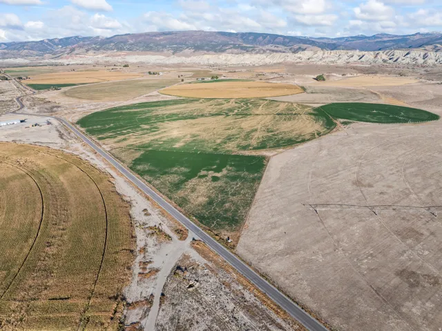 Aerial view of sparsely populated area with mountains