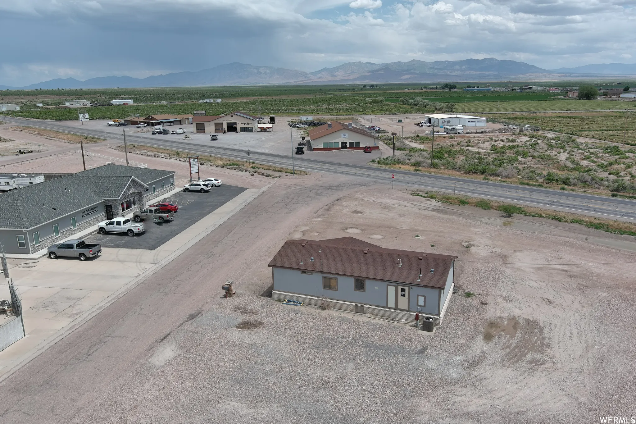 Aerial view of property and surrounding area
