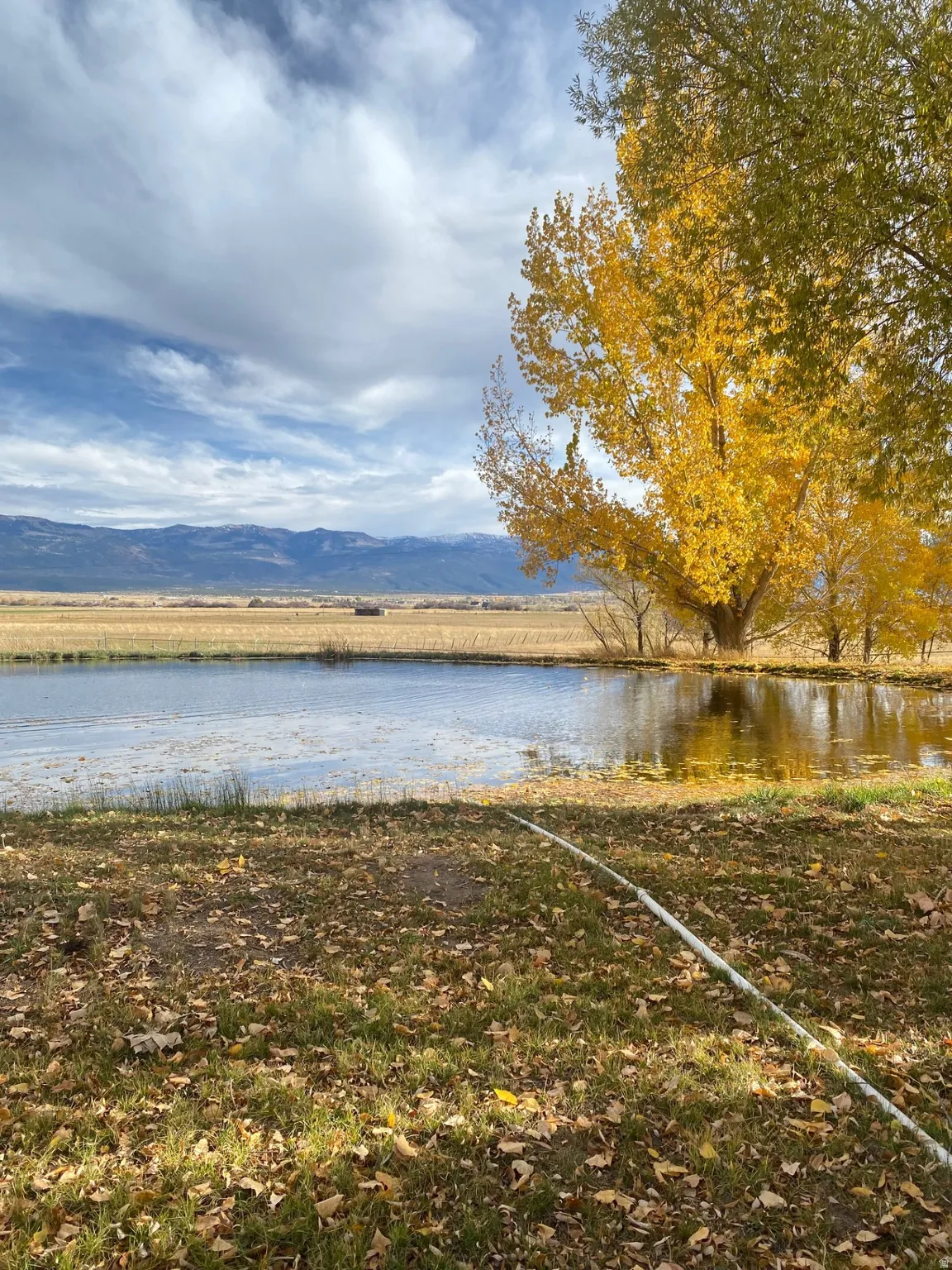 Water view featuring mountains