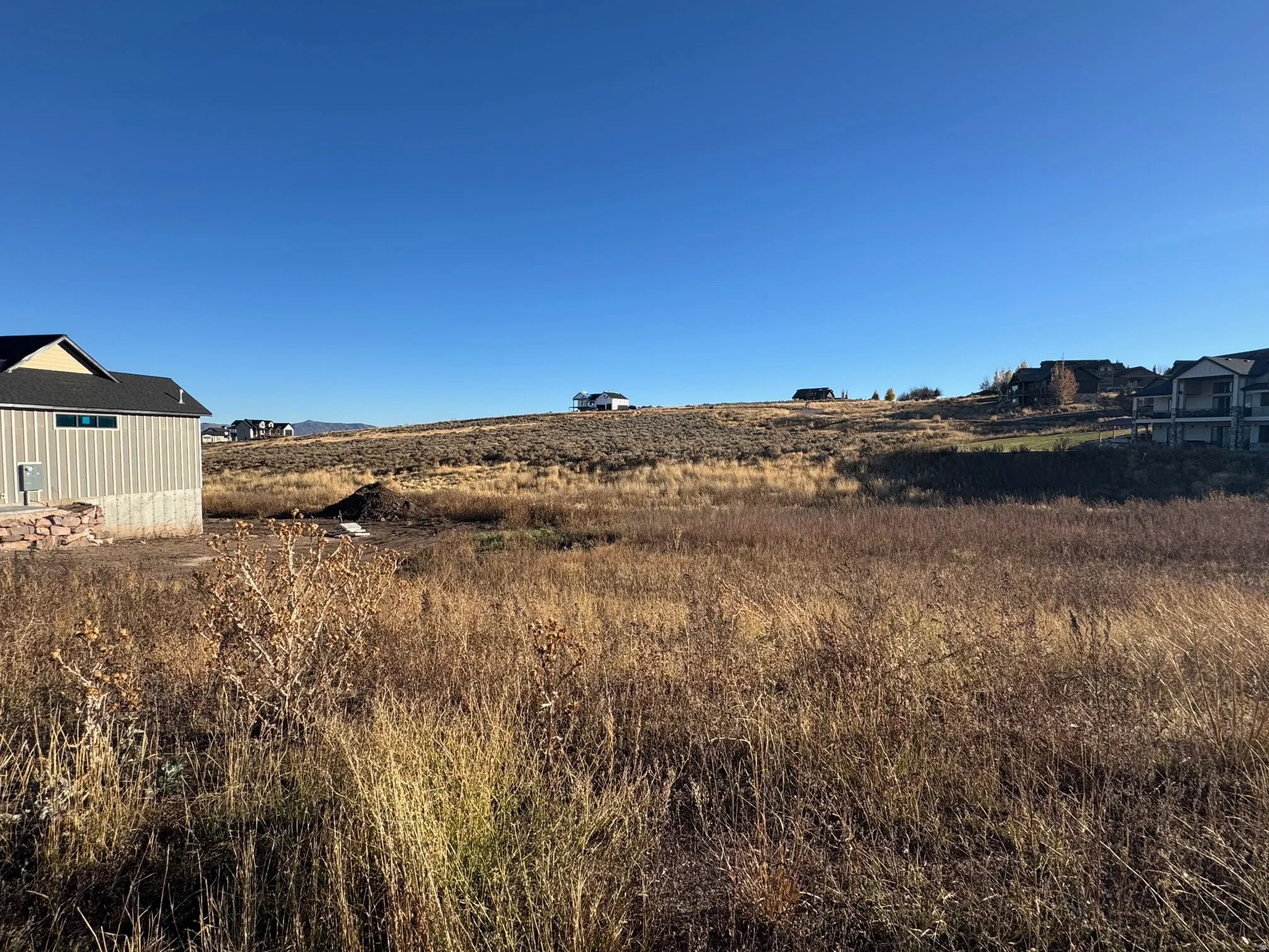 View of yard featuring a rural view