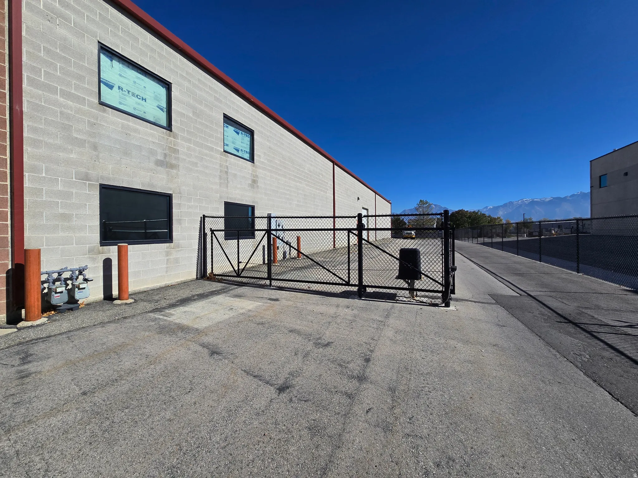 Gate featuring a mountain view
