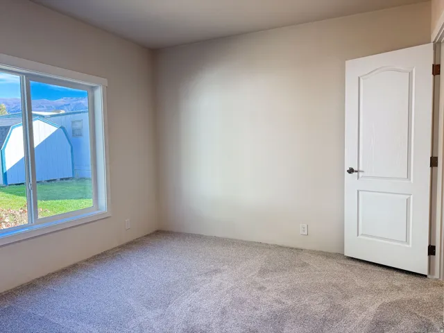 121 Barrington Way, Layton, Utah 84041