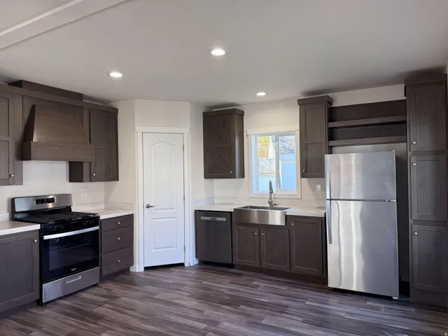 121 Barrington Way, Layton, Utah 84041