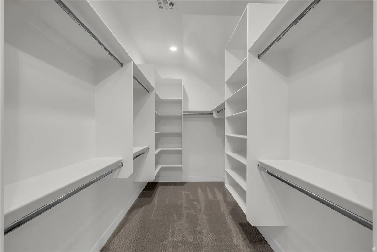 Bedroom walk in closet