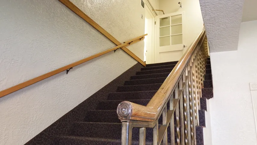 Stairs with a textured wall
