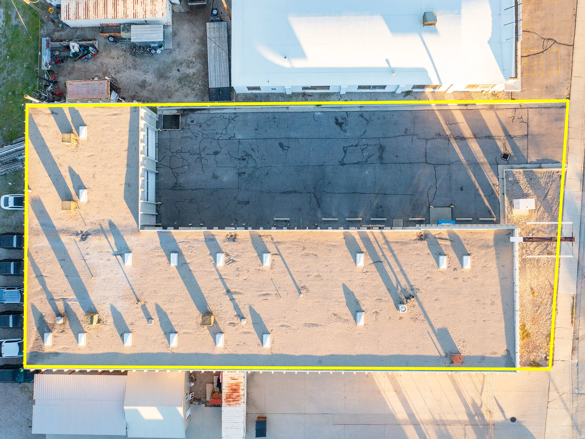 Aerial view of property's location featuring property parcel outlined