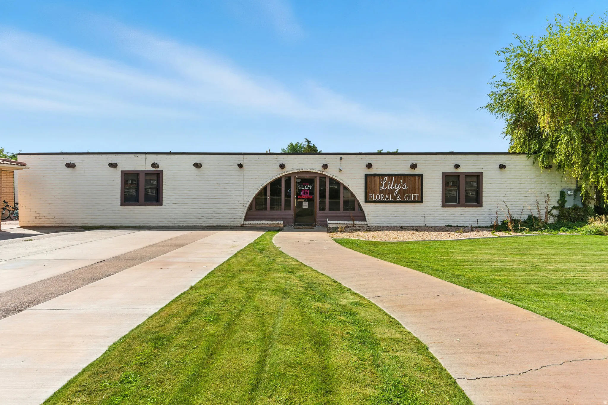 Street view of Retail area