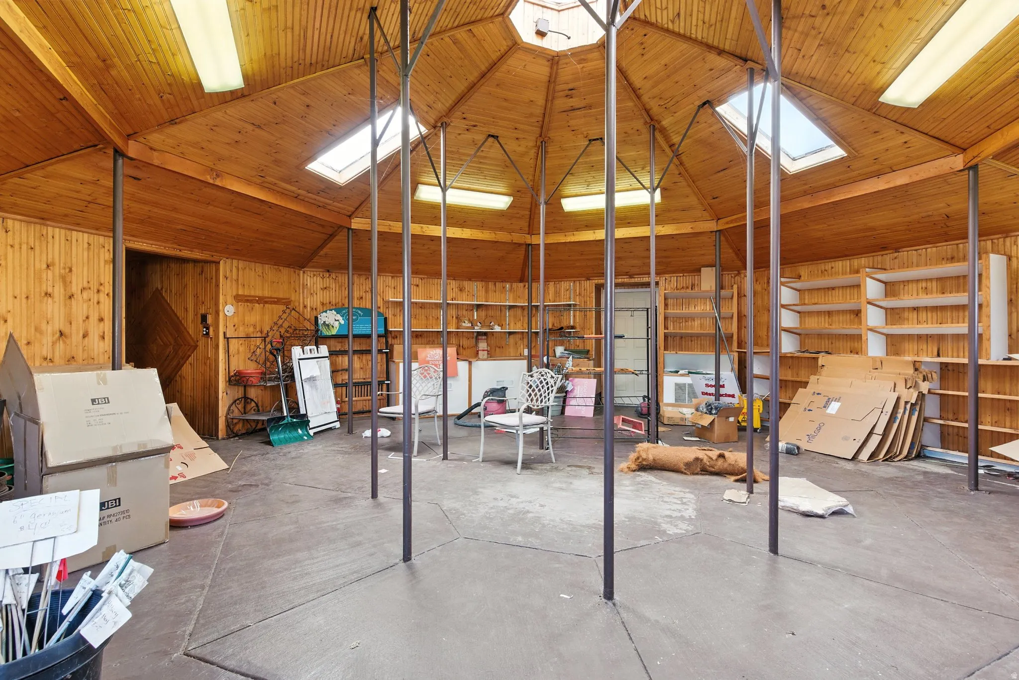 Retail, storage area