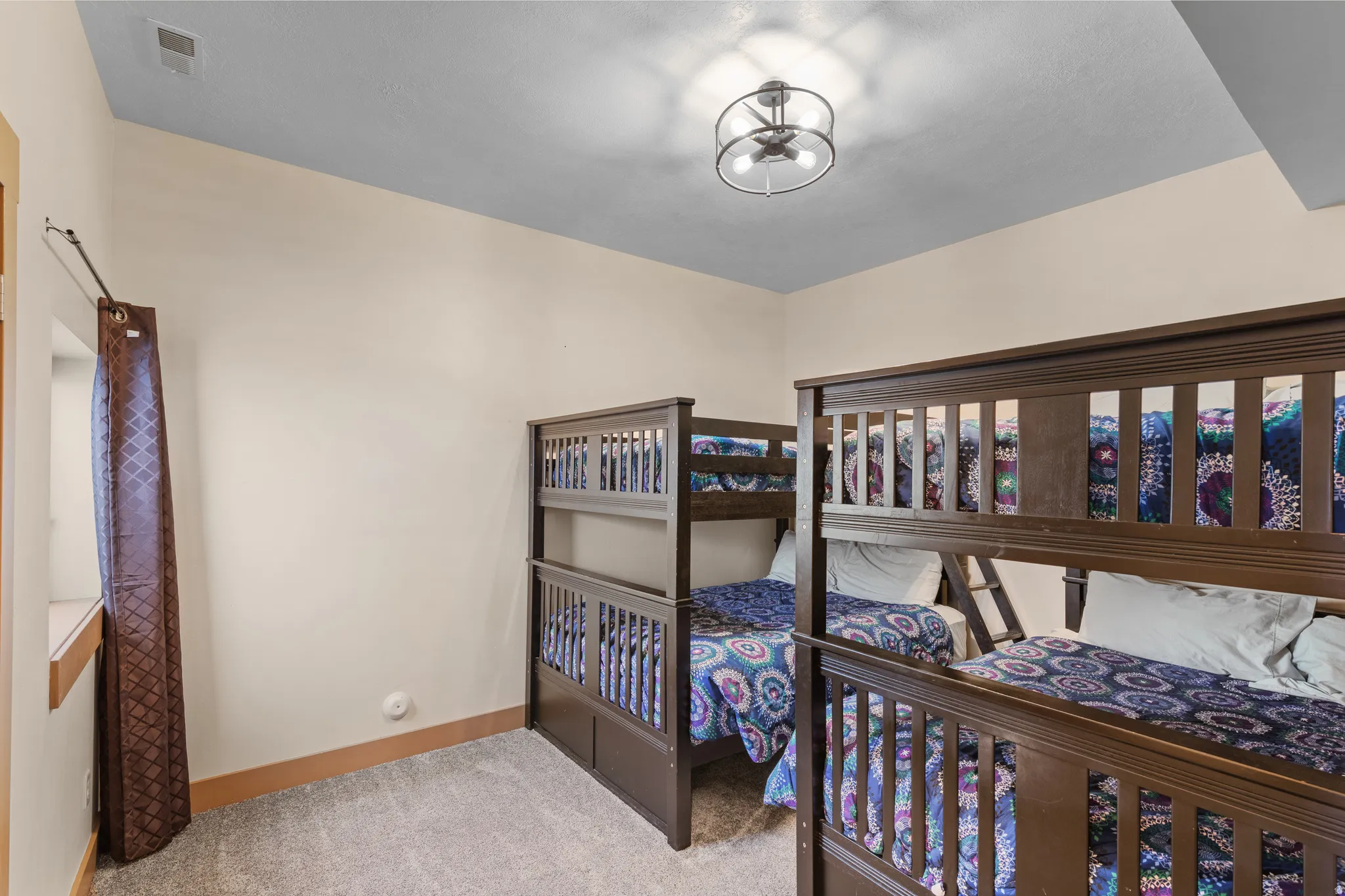 2nd bunk room