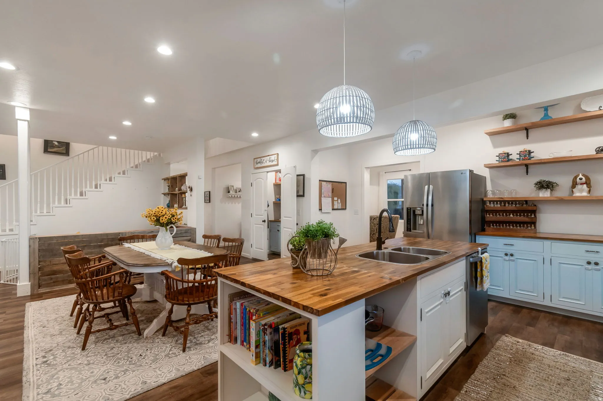 Kitchen/Dining area
