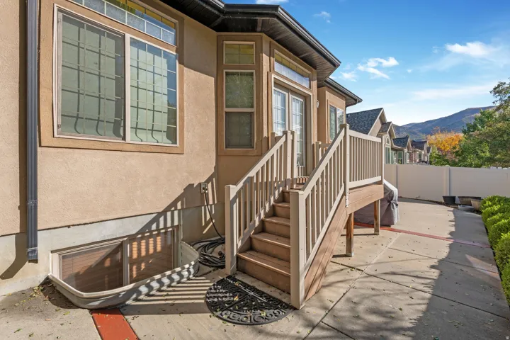 330 W Paradiso Ln, Centerville, Utah 84014