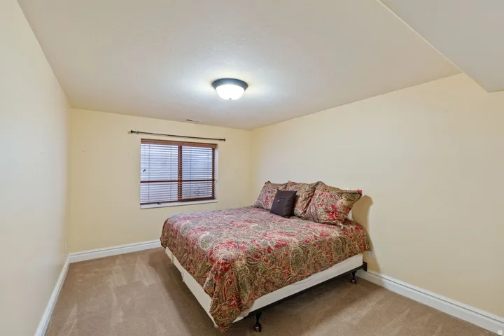 330 W Paradiso Ln, Centerville, Utah 84014
