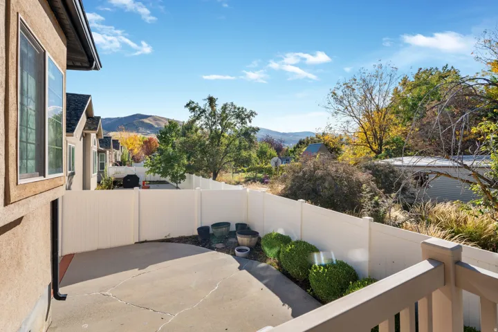 330 W Paradiso Ln, Centerville, Utah 84014