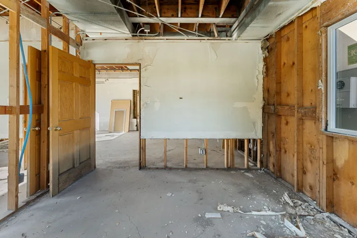 View of miscellaneous room