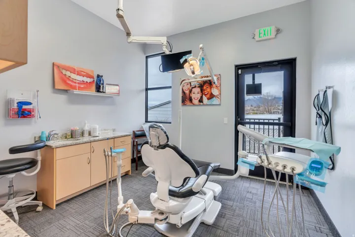 Workout room with a sink