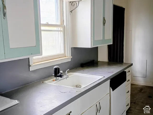 333 Denver Ave, East Carbon, Utah 84520