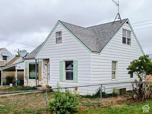 333 Denver Ave, East Carbon, Utah 84520