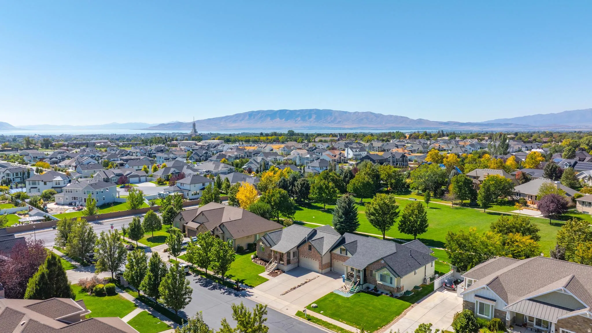 Aerial perspective of suburban area with mountains
