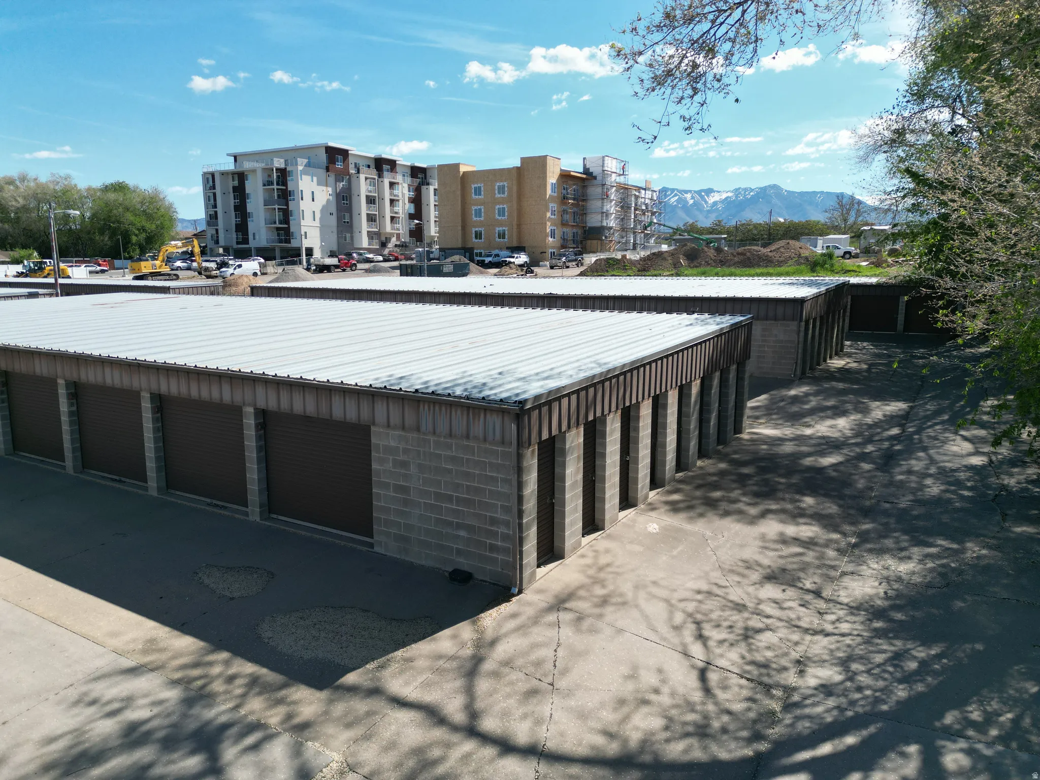 Garage with a mountain view