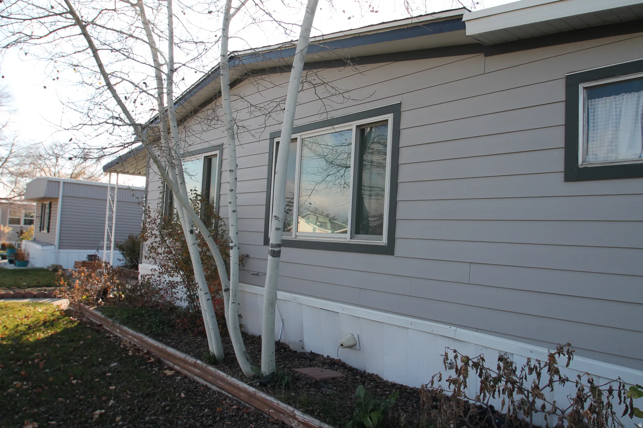 View of home's exterior