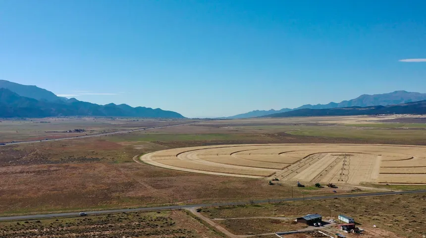 Overview of rural landscape with mountains