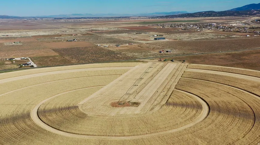 Aerial view of sparsely populated area featuring mountains