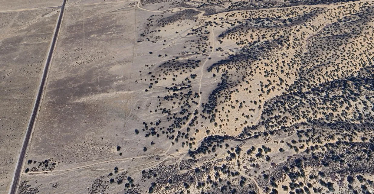 Overview of rural landscape featuring a desert landscape