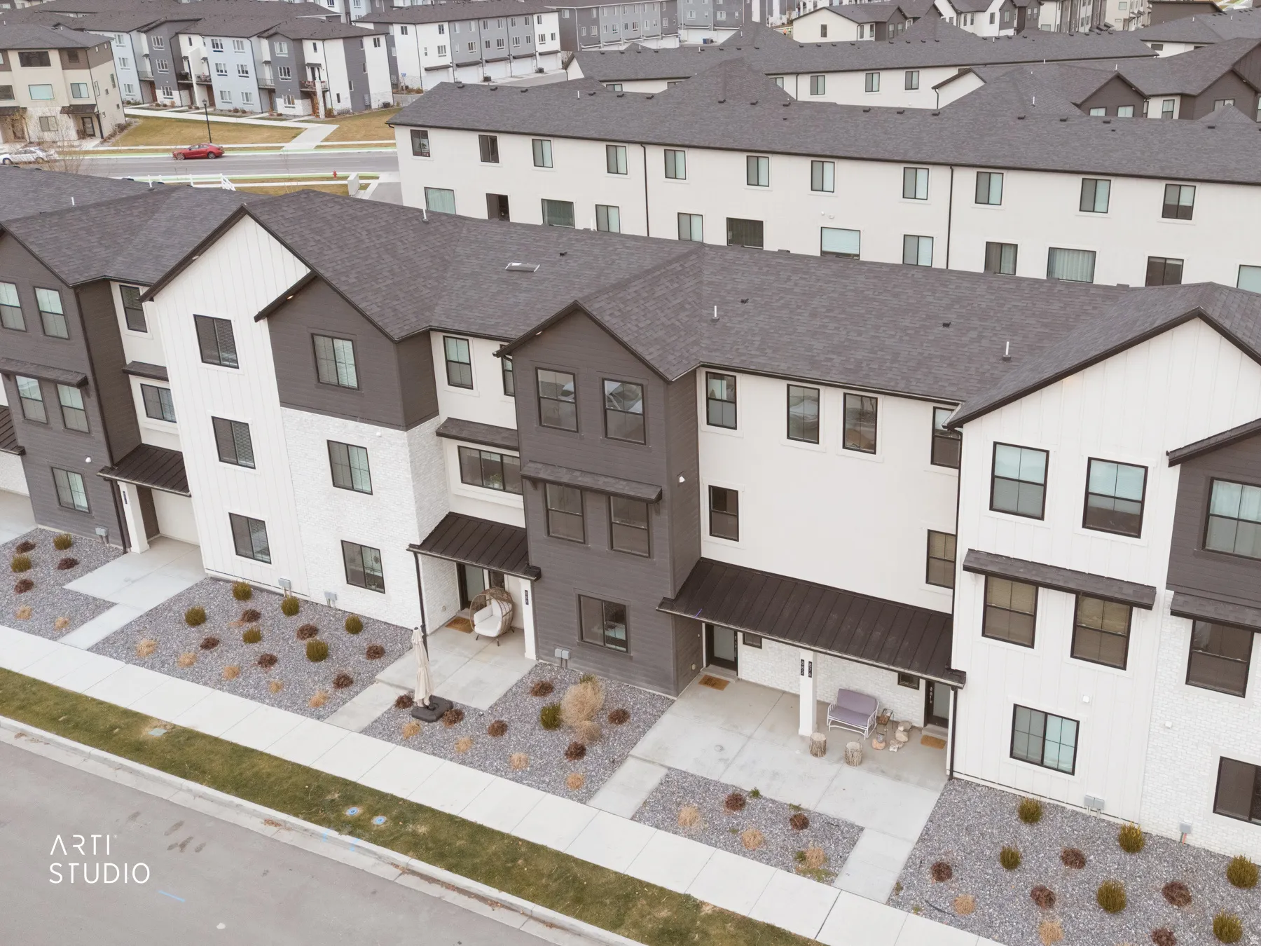 Aerial view of apartment complex / building