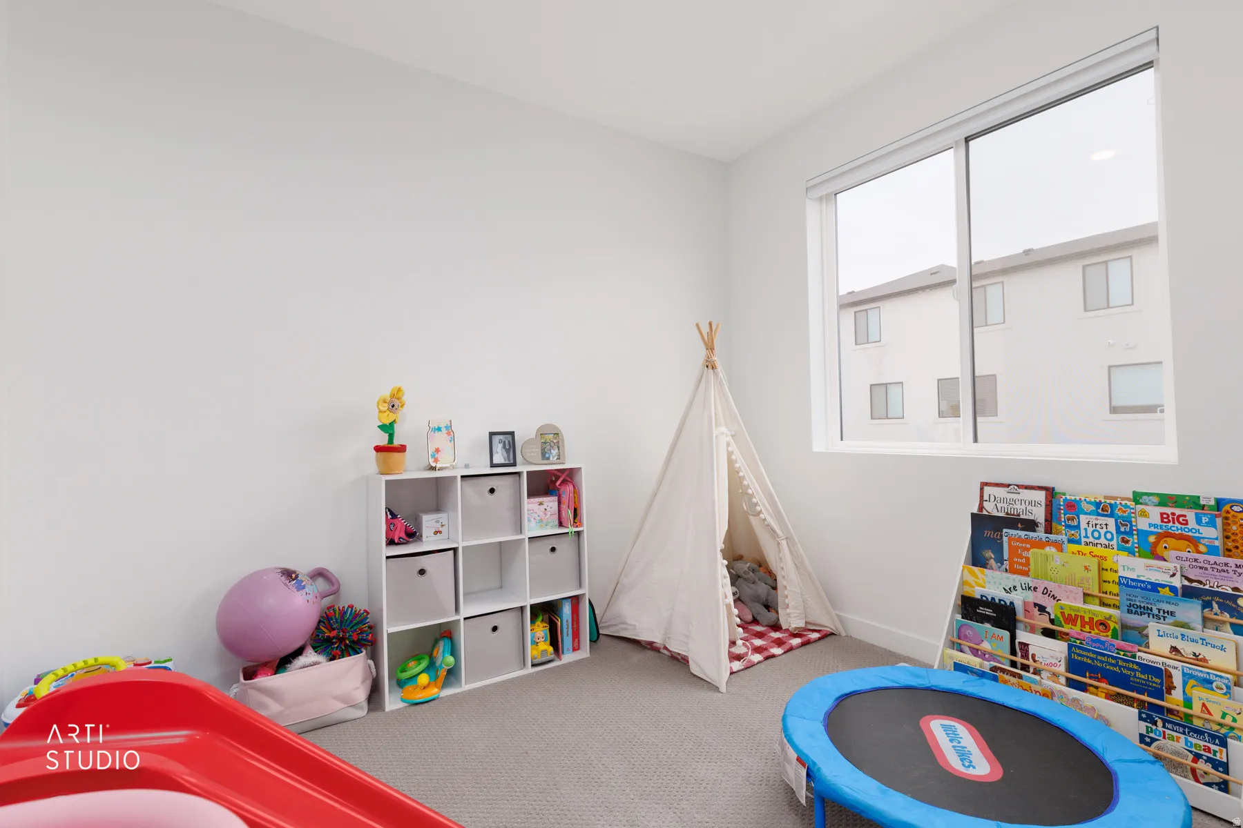 Game room featuring carpet floors