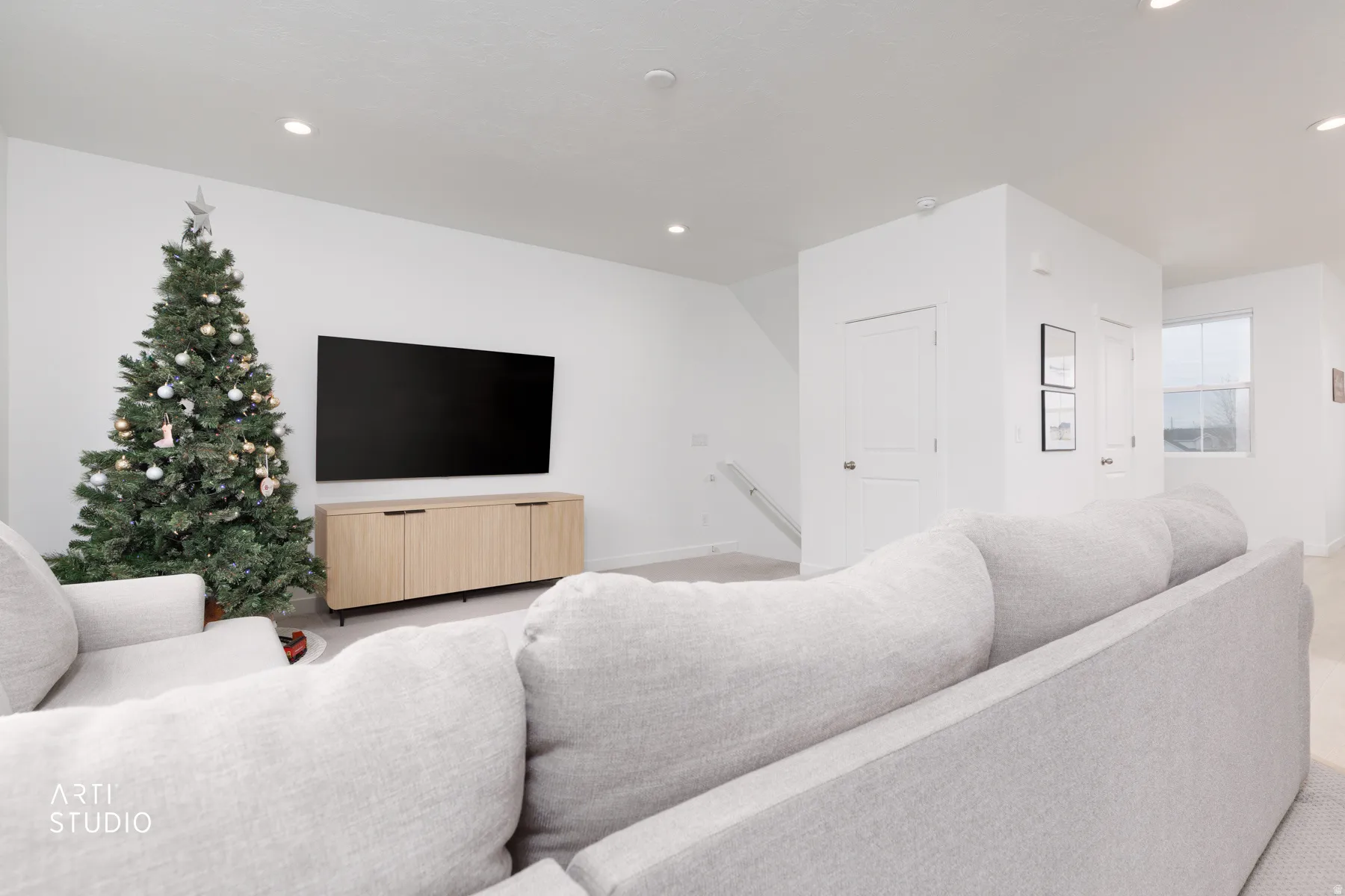 Living room featuring recessed lighting