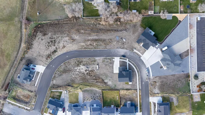 Aerial view of property and surrounding area