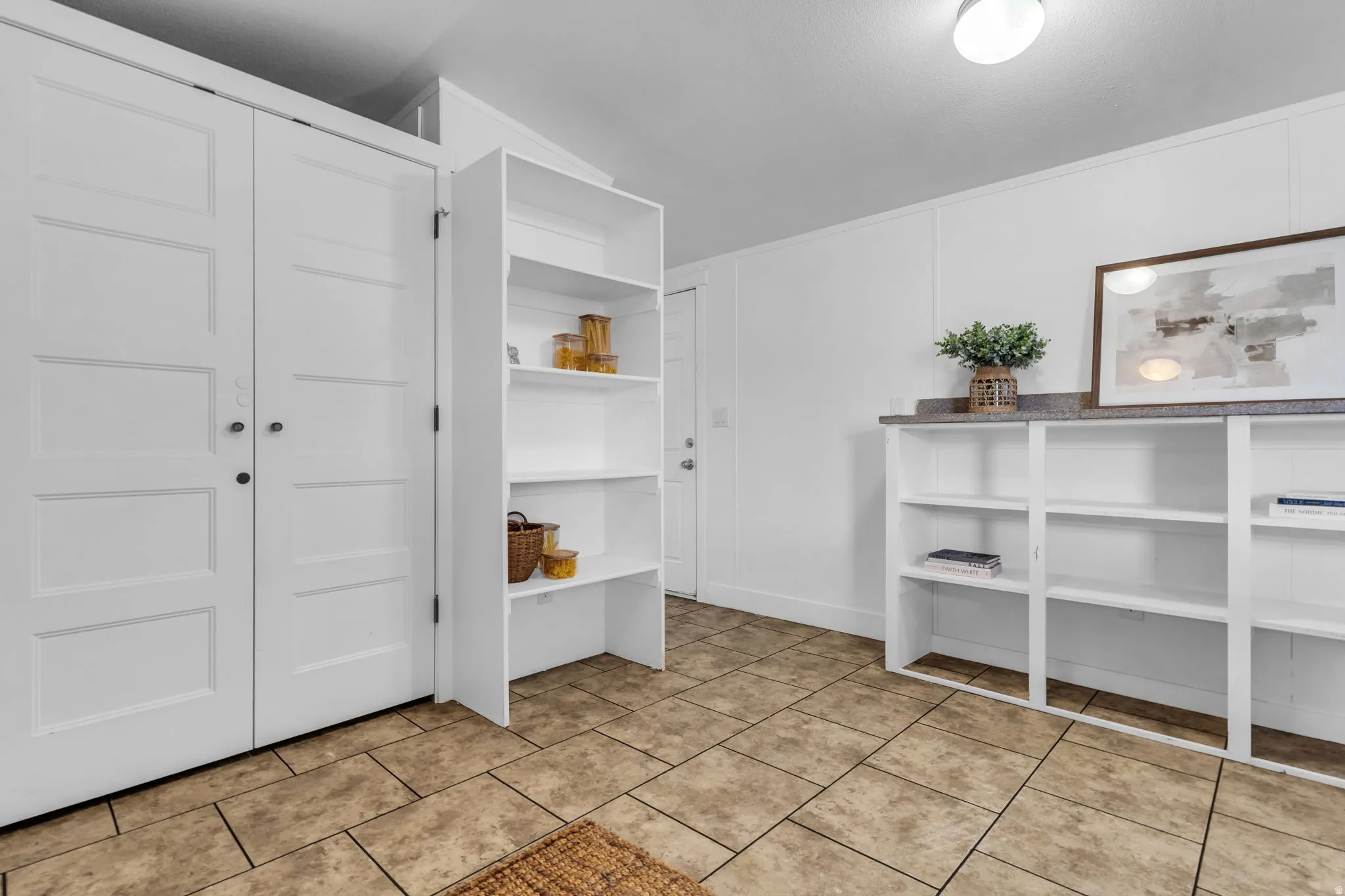 View of foyer entrance