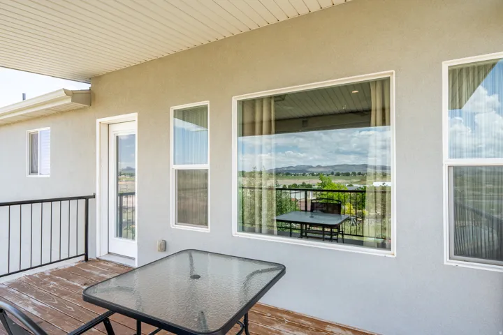 Deck featuring a mountain view