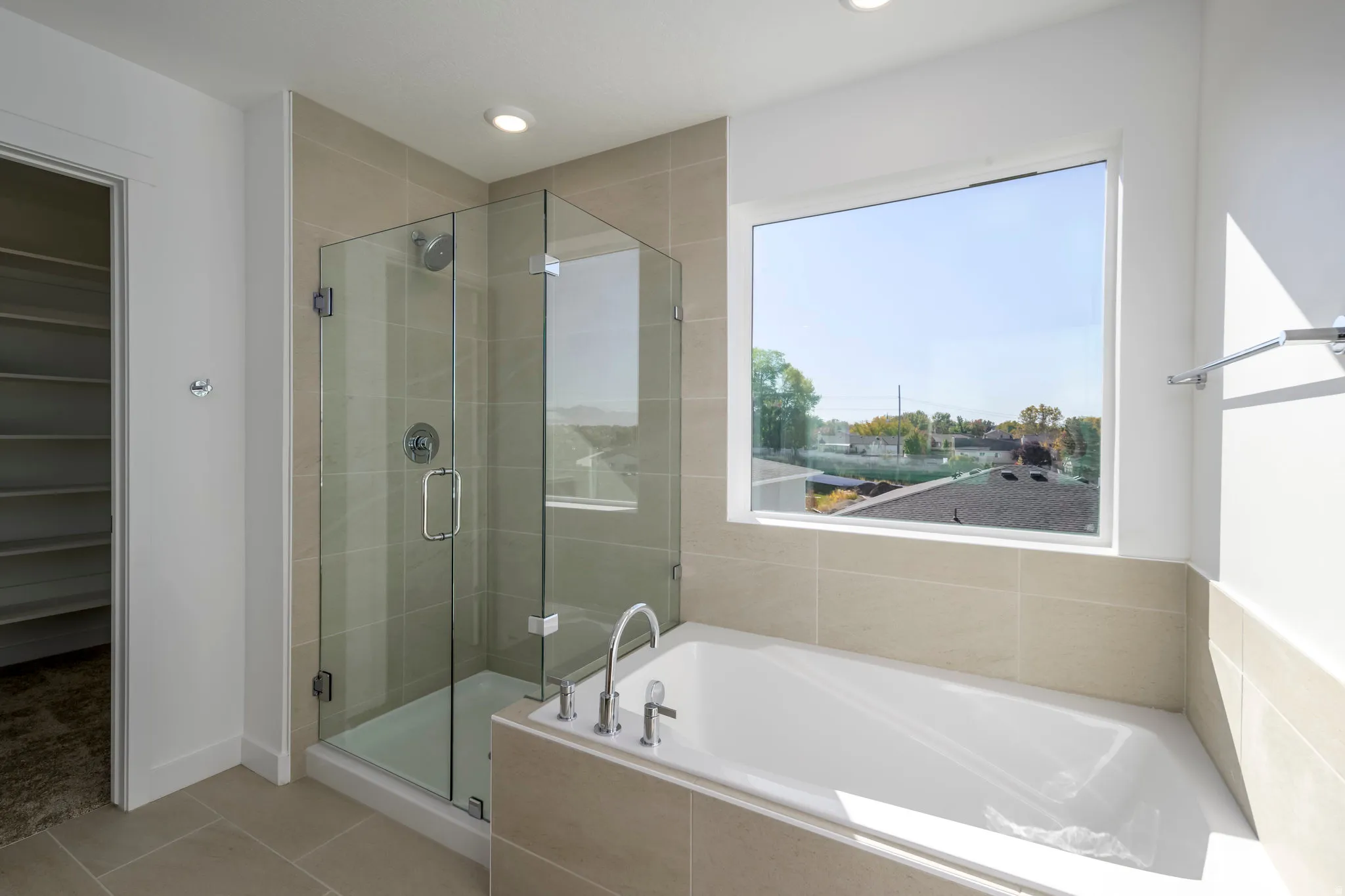 Separate Tub and Shower
