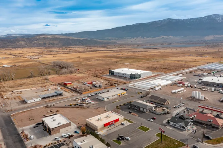 Bird's eye view of an industrial area and mountains