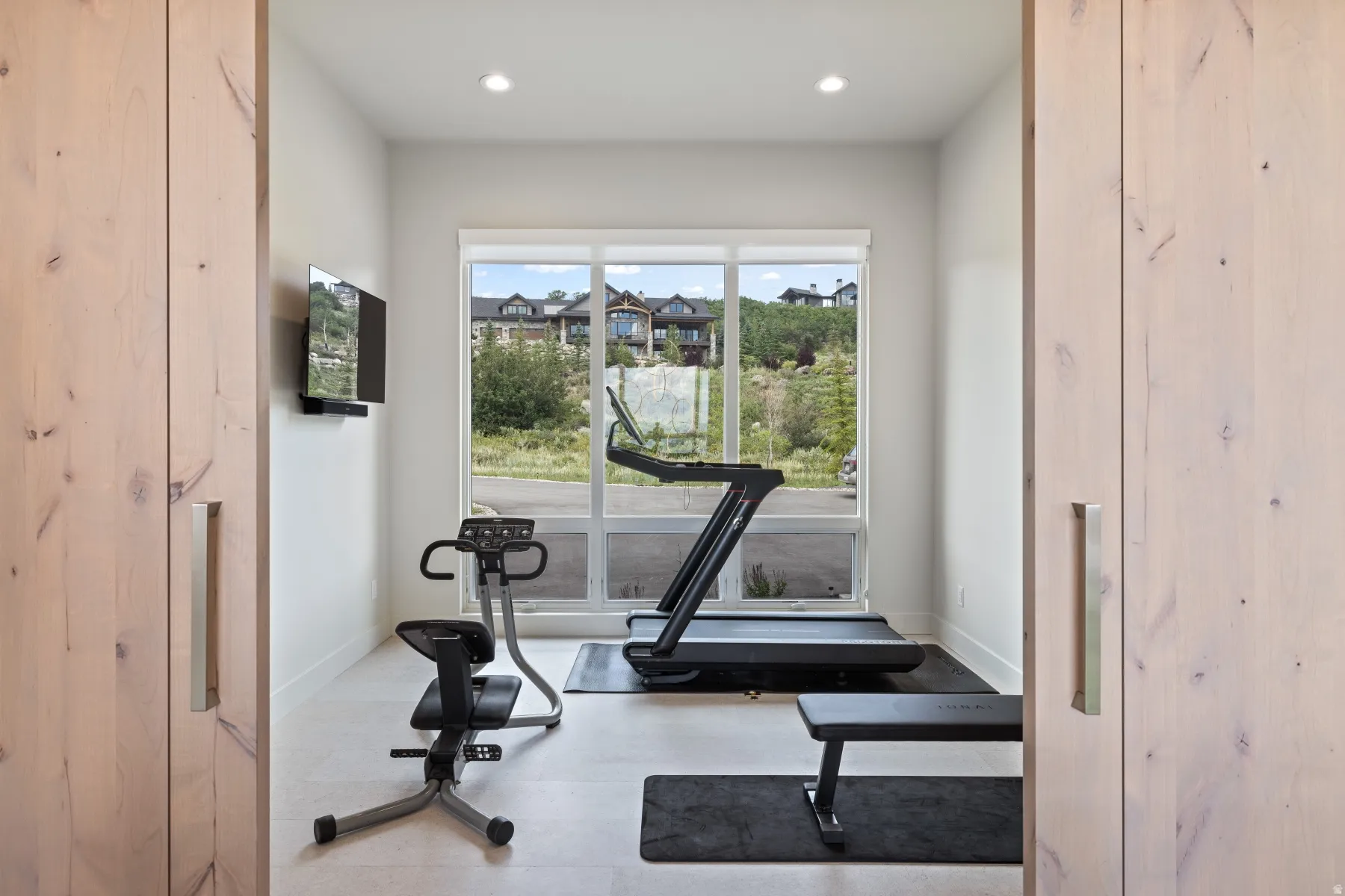 Exercise area with recessed lighting