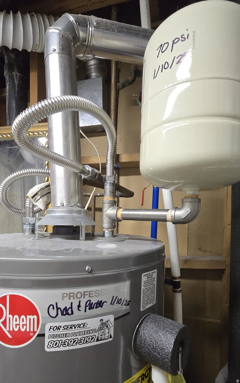 Detailed view of water heater