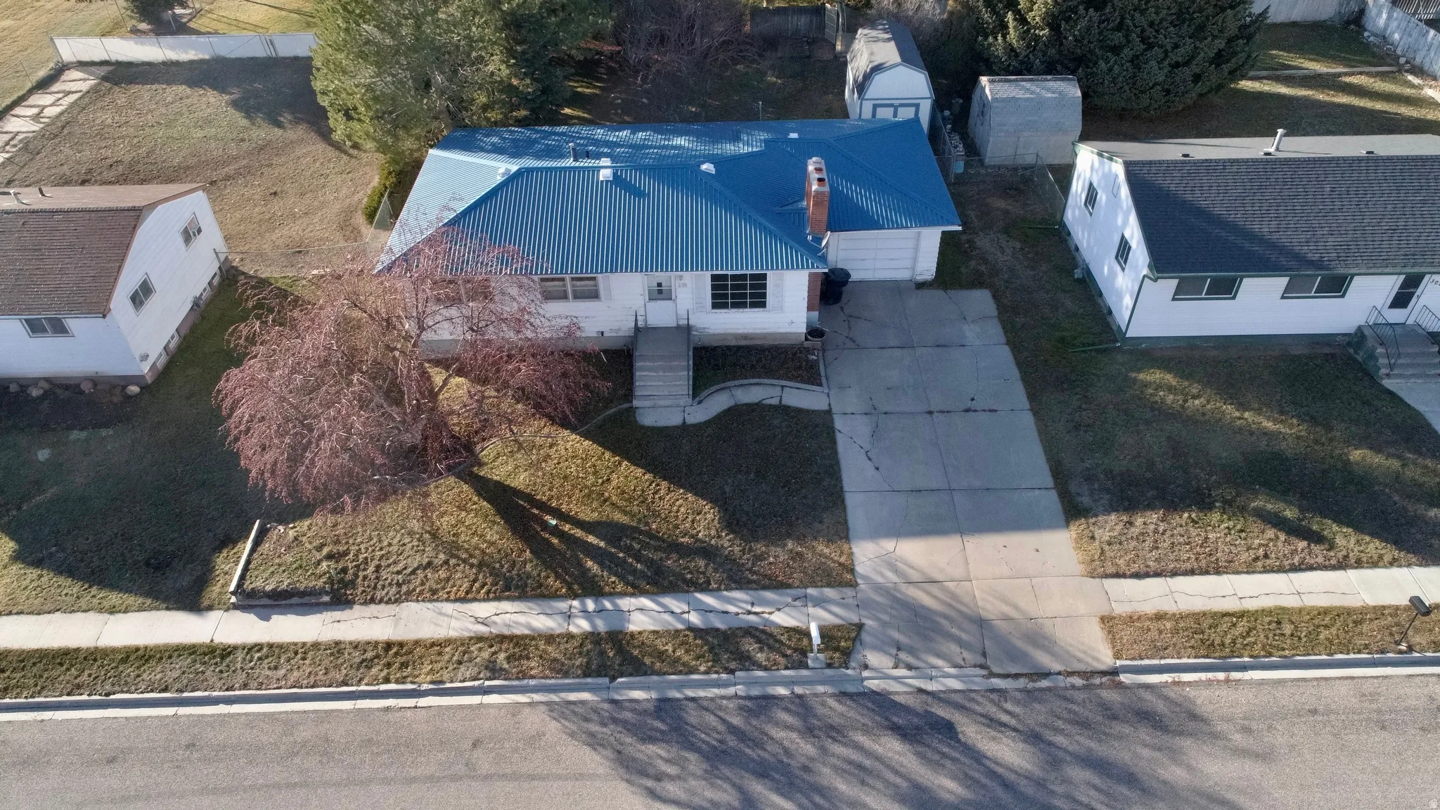 Aerial view of property and surrounding area